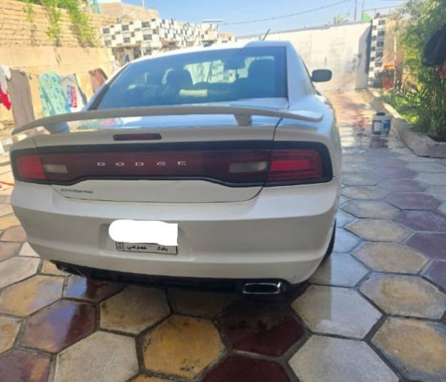 سلام عليكم 
سيارة للبيع السعر 160
 موديل 2011 مكفول من كلشي من مكينه كير اكسن حداديه تبريد تخم تاير جديد 
فول مواصفات 
رقم بغداد تحويل مباشر 
رقم الهاتف ***********
السعر 160
اني مكلف بل نشر
