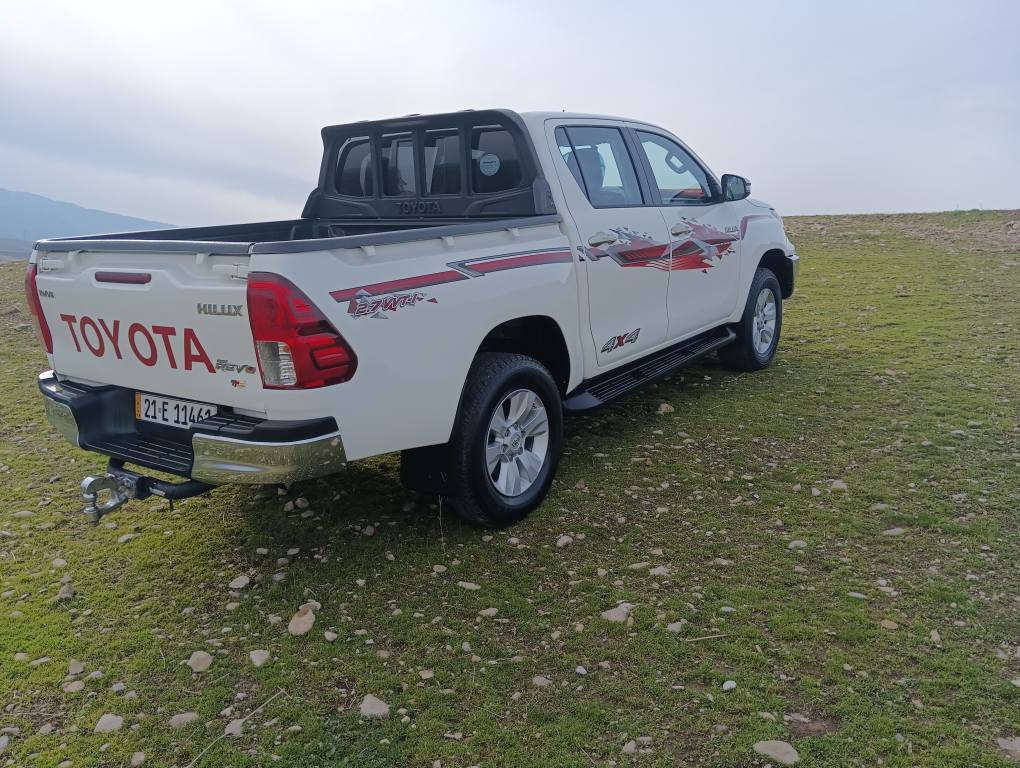 ئەم سیارە بۆفرۆشن تووێتا هالۆکز مۆدێل2017 بێ بۆیاخ بێسارد مەکینە نکراوەتەوە یەک دەستە چوار تایە تازە سەنووی تازە تا بەرواری2031 سەیارەکە زۆر تازەیە ماڵی دۆستە سعری 247کەمێک مەجالگەرمشتەریت تێل***********واساپ ڤابەرلەسەرە دار بنديهكان, السليمانية
