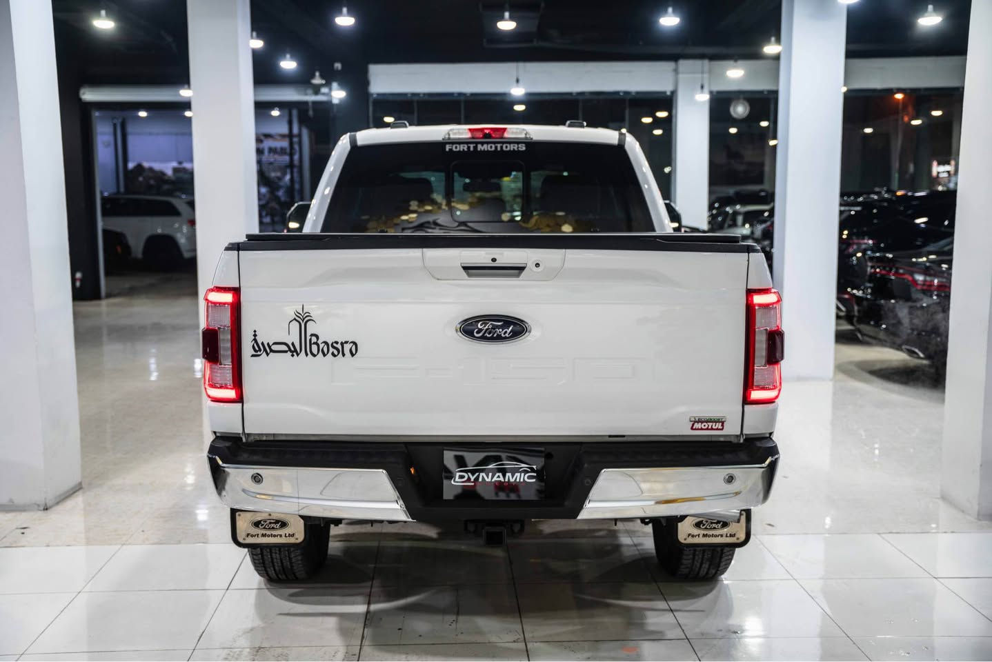 2022 FORD F150 LARİAT V6~3.5L 🔥🔥
 
موديل: 2022
وارد: امريكي
‏‎عدد الأميال :90,000ميل
‏‎سلندر :  V6
‏‎مواصفات/ LARİAT
لون : ابيض
لون داخل : مشمشي 
‏‎ضرر : ٢قطعة جانبي
مكان اربيل شارع حديد و خشب معرض دايناميك موتورز
من ساعة 10 صباح حتي 10 ليل مفتوح
‏‎من المعلومات الرجاء التصل علي وتس اب
                                                                                              ***********

** *** *** *** *** *** *** ***

2022 FORD F150 LARİAT 

‏‎ماوەی ڕۆیشتن : 90,000ميل
موديل: 2022
هاوردةي :امريكي
‏‎پستۆن : V6
‏‎موسفات/LARİAT /
رةنگ : سپي
رةنگي ناوةوةي :قةيسي  
سبوغ: ٢ پارجةي پشتي
ناونيشان هةولير نزيك جادةي حديد و خشب  پيشنگاي دايناميك موتورز
لة 10 بةياني تا 10 شةو كراوةية
بو زانياري زياتر پةيوةندي بكةن بة وتس اب

***********
============== أربيل, العراق
