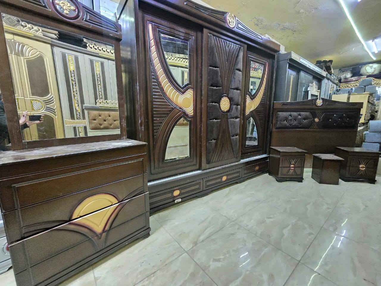 من👑 معرضنااااا😎 بس لمدة،24 ساعة
⬇️غرفة نوم كاملة مع فرشة هدددية🎁🎁0968277037
🔥#فقط 💯
🎁🤩غرفة النوم الأكثر طلبا
👈👈#وجيبا أأأذااا فيك_تجيبا
👈بس بدك تقلدنا #قلدنا صح
❤️الغرفة مؤلفة من 
✅ خزانة  صف دروج خشب كبس #عالشوح اجرين زان عرض240 غماقة خارجية60 سم_ وغماقة داخليه55سم
✅تخت مجوز #صندوق160×200
✅ كمدينة عدد2
✅ بيرو 4دروج +كرسي
🚚 يوجد توصيل لباب البيت


**إذا كنت صاحب هذا الإعلان وتريد حذفه لأي سبب، رجاءا أرسل رسالة إلى الدعم الفني**