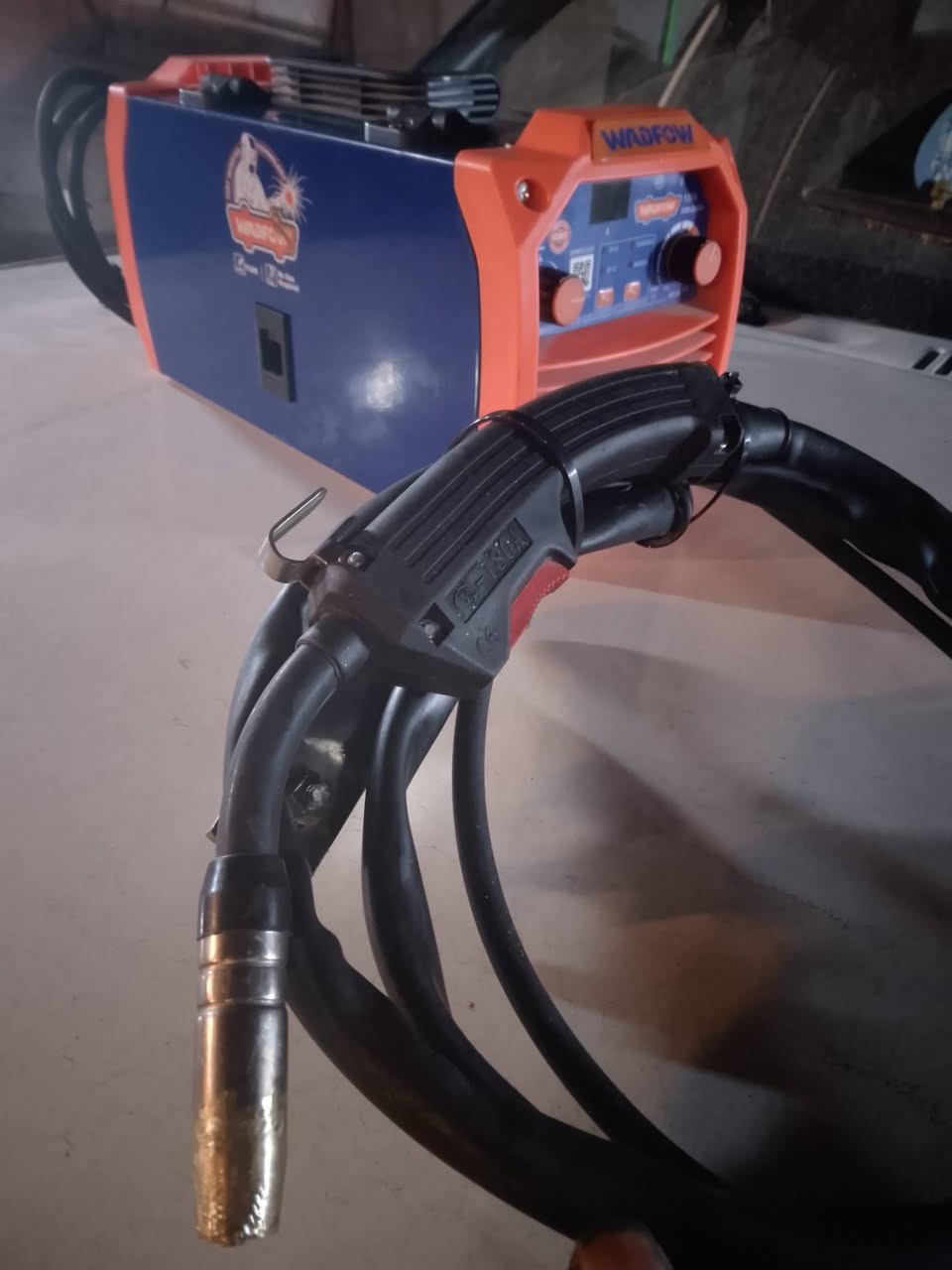 عندي غراظ زايده للبيع
مكينه لحام ام البكره سعره 100 جديده
حاسبه وميز لمس فقط شاشه حجم 24 سعر 100
عاكسه 10 امبير هيه تشحن الباتري مع الباتري 125 الف
كربلاء حي العامل ***********
