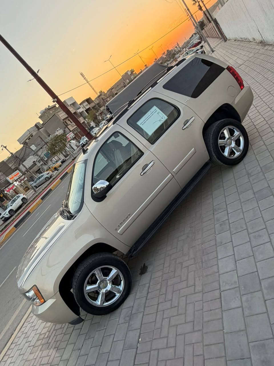 السلام عليكم 
تاهو دخول جديد جاهزه مكينة كير حدادية تبريد تدفئة شغال
سيارة مابيه كل نقص 
كشن منفصل 
جنطة كهرباء 
ويل كروم اصلي 
أرقام طبق الأصل شغل اصلي
عنوان بغداد
السعر 110  بيها مجال حق الجية
ترهم مراوس حسب الرغبة
***********
