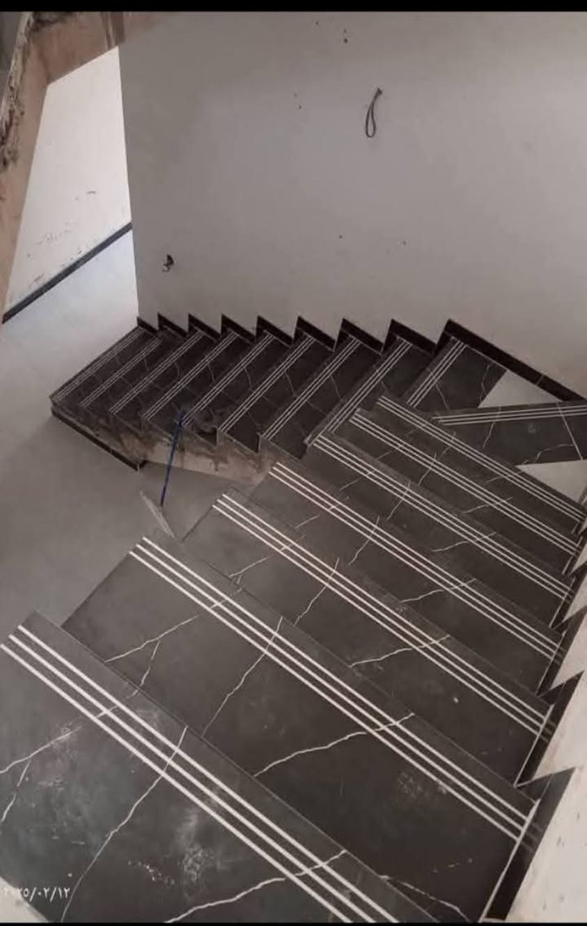 سلام عليكم خلفه سرميك مصري درجة اول جميع انواع السرميك مرمر وكاشي رقم واتس ***********
