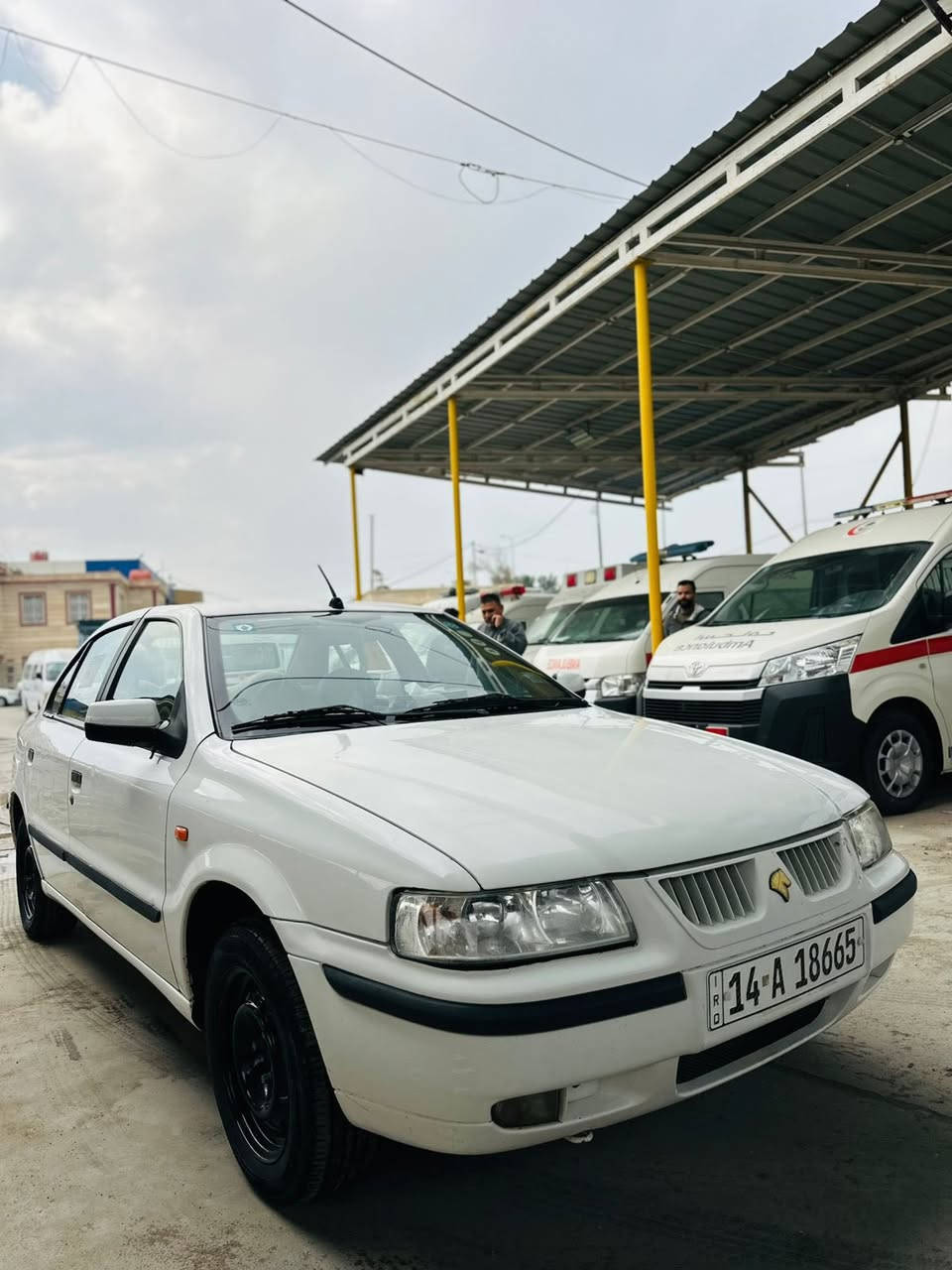 سلام عليكم سمند مديل 2011 سياره جديده مكينه كير كفالا رقم جديد بسمي السياره بديها كفالا بس بيها بلباب بارد ولكاط فقط سياره نضيفه تجي وتشوفها السعر 46 رقم ***********
