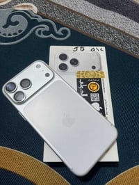 آيفون ١٧ برو ماكس • ٥١٢ • بطاريه ١٠٠