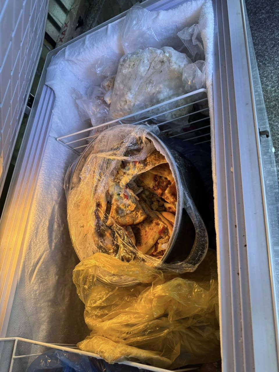 ثلاجة هيتاشي ،، ومجمدة جديدات


**إذا كنت صاحب هذا الإعلان وتريد حذفه لأي سبب، رجاءا أرسل رسالة إلى الدعم الفني**