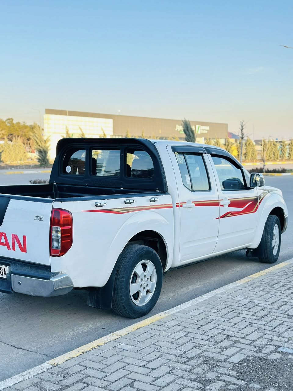 نيفارا للبيع 2013  اوتماتيك العنوان سليمانية المعارض الجديدة  السياره فقط مكانين بارد بدون صبغ ماشية 100 الف كيلو حقيقي السياره هزه وسنوية كلها جديده رقم اربيل 
المكينه شرط الفحص بدون تبخير بدون تنقيص 

السعر 125 $ ورقه وبيها مجال 

واتساب ***********
