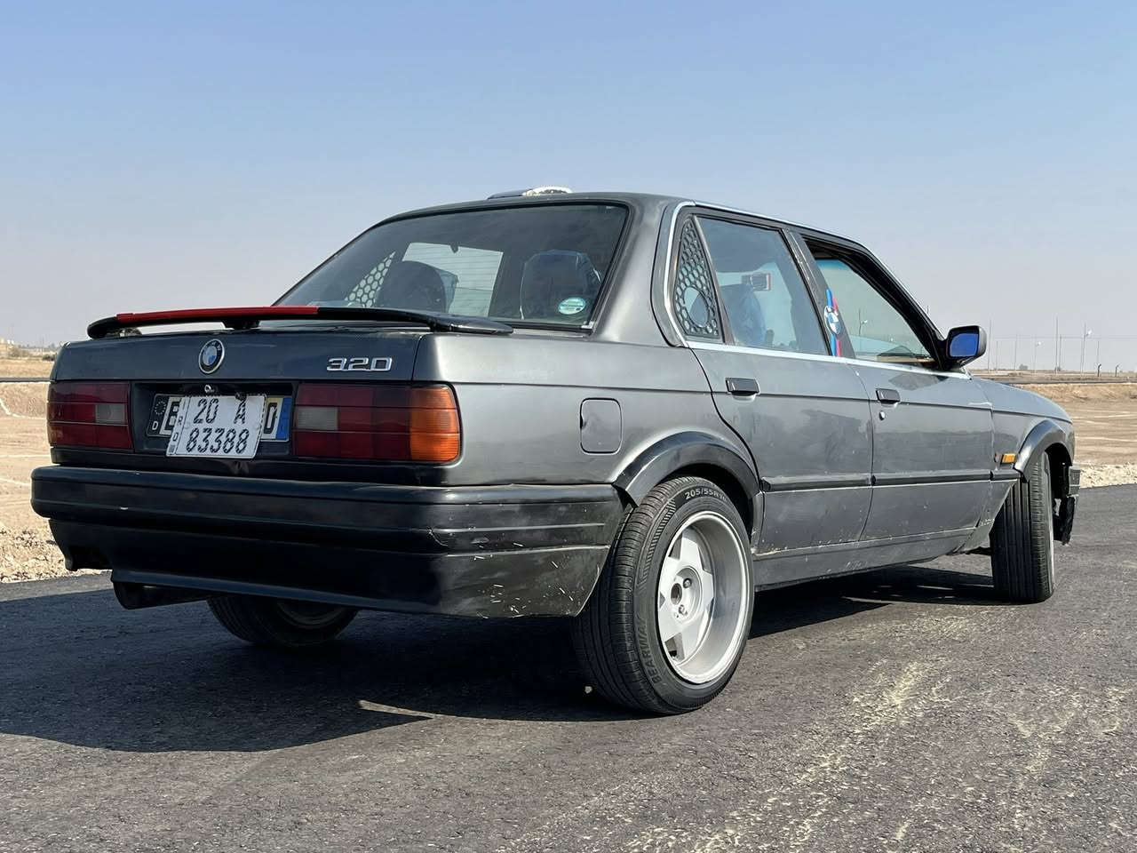 السلام عليكم 
زعره موديل 1989 320 السياره جاهزه ما نقصها شي سياره رقم جديد سنويه ل 2027 راعيها يريد مداور وانه وكيل عنه تريد من راعيها تريد مني راعيها بغداد سياره محركها وكيرها بشرط 6 سلندر 25 مفتوح هزه جديده 2025 بيها كدوز بوابه على ريموت صوتها حلو سياره خير من الله سعر 42 وبيها مجال بسيط مكاني الناصريه مركز اي استفسار موجود خاص ماسنجر واتساب
***********
