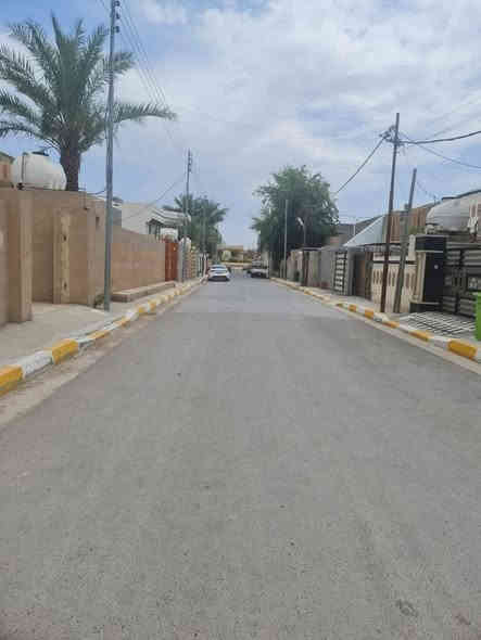 ⭕️تسلسل: 1064
🏡 للبيع قطعة ارض في الفلوجة حي الشهداء الاولى المنطقة المجاورة للطريق الحولي الشمالي شارع الثرثار المنطقة الواقعة مقابل قاعة القصر الابيض للمناسبات قرب جامع الرقيب🏡
            
                     📢 على بركة الله 📢
📍نوع الملك = طابو  صرف سند   
🔷المساحة: ١٥٠ م
📍الابعاد: ٧،٥م❌٢٠م
📍الشارع :  ١٠ م نافذ الى شارع ٢٠ م

🔷سعر البيع للمتر المربع الواحد  : ٩٥٠ الف دينار مع المجال 

‏‎ 🟢مكتب دجلة الهندسي للعقارات حي الجولان قرب صناعة الجولان للسيارات مجاور سوبر ماركت الهلال
للاستفسار الاتصال
***********  
‏‭ *********** 
*********** ‏‪
