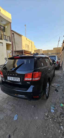 سيارة جورني ٢٠١٦ فول على اخر حبايه فئة RT محرك ٦ سلندر وسبعه راكب السياره السعر ١٦٠ وبيها مجال للشراي او مراوس رقم هاتف ***********
