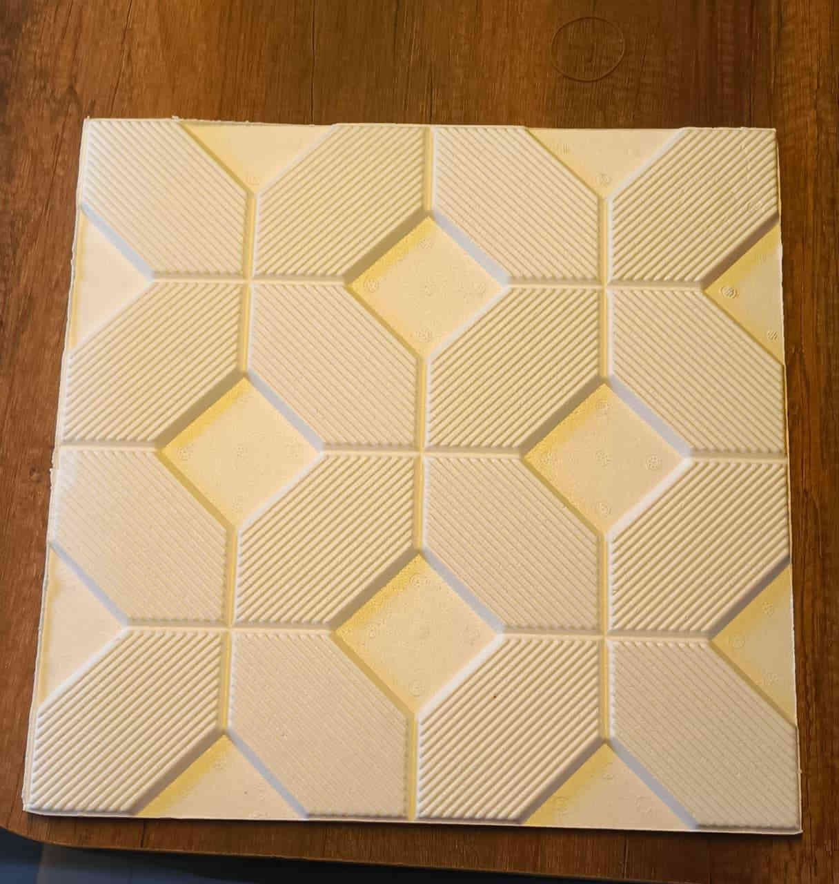 متوفر لدينا فلين مربعات للسقوف قياس القطعه (٥٠×٥٠)
المتر الواحد أربع قطع
كورنيش ملون طول القطعه (٢)متر
بحرات وصطية كل لاشكال والقياسات متوفره 
___________________// ☎️***********
العنوان ذي قار قضاء الفجر قرب حسينية الهواشم 
علاء غني لبيع مواد الديكور واللاصباغ@
