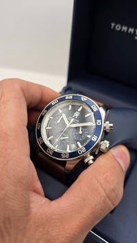 ساعة • جديدة • Tommy