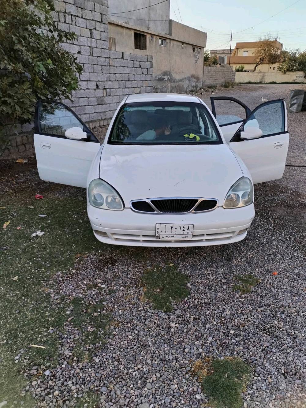 نوع السيارة دايو نوبرا موديل  2000 كير عادي
الرقم انبار مشروع وطني تتحول من صلاح الدين سنوية لل 29 شرعيها موجود بالشرقاط
السيارة بيها بداية تبخير بالمحرك الباقي شرط

العنوان صلاح الدين قضاء الشرقاط
للبيع او مراوس باحدث كير اوتو حتلو ادوات 


ما هو نوع وموديل السيارة؟: 
دايو نوبرا موديل 2000
هل السيارة تحتوي على أي مشاكل ميكانيكية أو حوادث سابقة؟: 
السيارة مصبوغة عام جمالية وبيها بداية تبخير
أين يقع مكان البيع؟: 
الشرقاط /صلاح الدين 
هل السعر قابل للتفاوض؟: 
نعم 