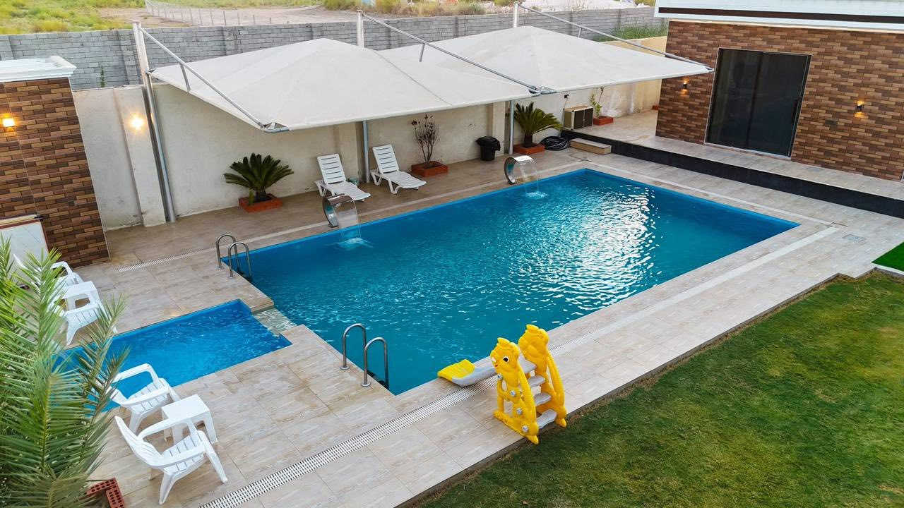 � مزرعة تودي  للإيجار اليومي – مكان يجمع الفخامة والراحة 🌿
مزرعة متكاملة وجاهزة لإقامة

💍 حفلات الأعراس

💐 الخطوبة

📜 عقد القِران

🎉 وجميع المناسبات العائلية

✨ حديقة كبيرة ومرتبة تناسب التجمعات والتصوير

✨ مساحات خضراء واسعة وأجواء طبيعية هادئة

✨ ألعاب أطفال آمنة للترفيه

✨ بلياردو ومنضدة لقضاء وقت ممتع

✨ خصوصية تامة وتنظيم مريح للضيوف

✨ أجواء تجمع بين الطابع الشعبي الأصيل واللمسة الفخمة

📅 الإيجار متوفر يوميًا

للاستفسار والحجز يرجى التواصل على رقم  الهاتف ***********
