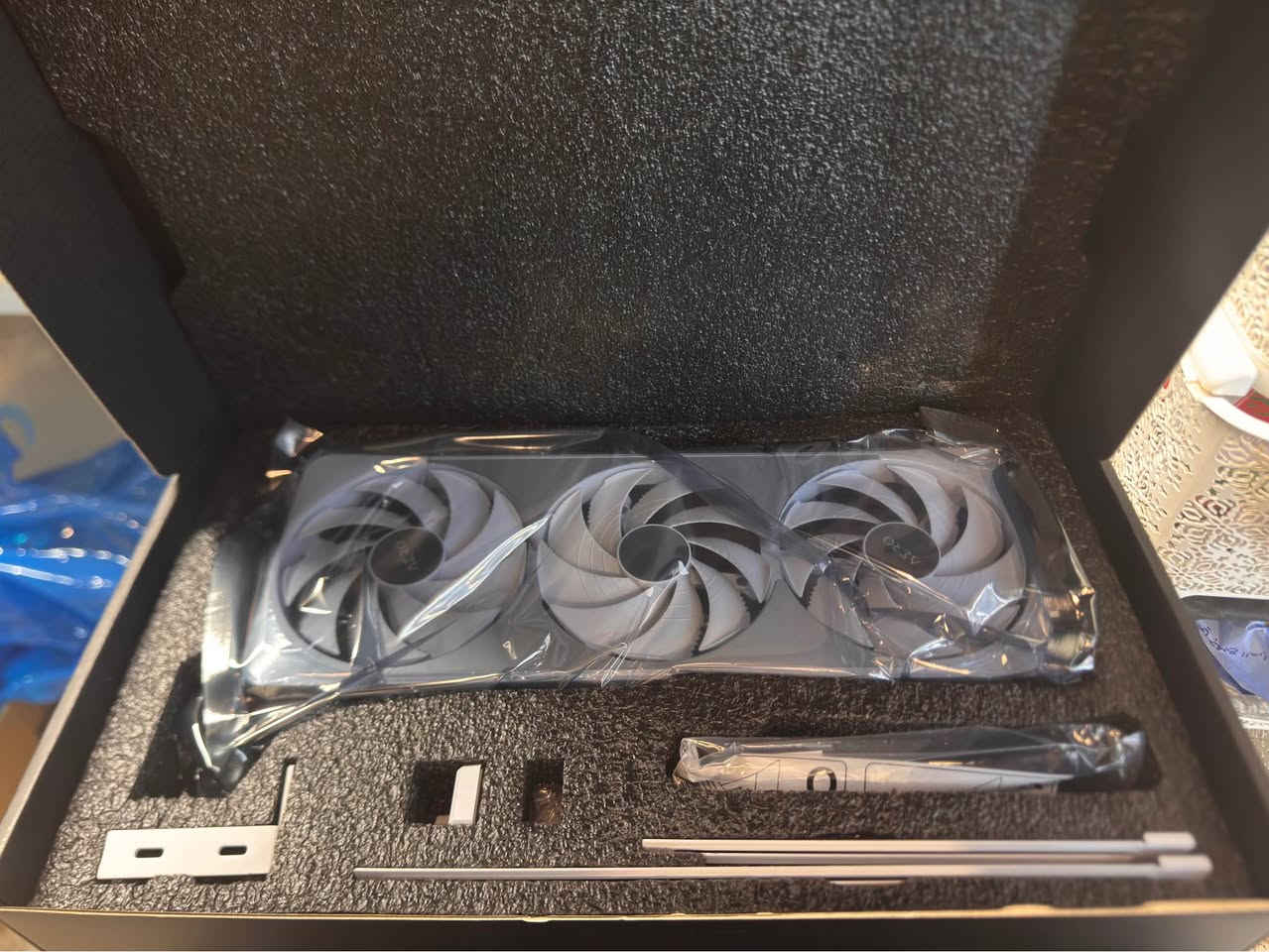 RTX 5070 TI OC 16G  Aero Gigabyte 
جديد بالكارتون بعده مو مشتغل جديد تفتحه بيدك ضمان ٣ سنوات 
توصيل متوفر جميع المحافظات بسعر ارخص من السوق ب١٥٠ الف 
السعر قفل مليون و٥٥٠ الف عراقي 
١.٥٥٠.٠٠٠ دع البصرة, العراق


**إذا كنت صاحب هذا الإعلان وتريد حذفه لأي سبب، رجاءا أرسل رسالة إلى الدعم الفني**