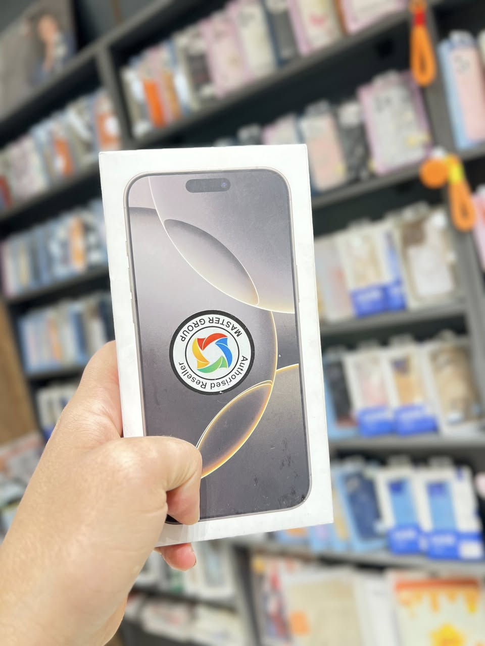 ايفون 16برو ماكس 
ضمان ماستر بطاريه 🔋92
نضيف كلش جهاز اي ضرر مابي
السعر 1200
العلوان زبونه شارع الربيعي

***********
