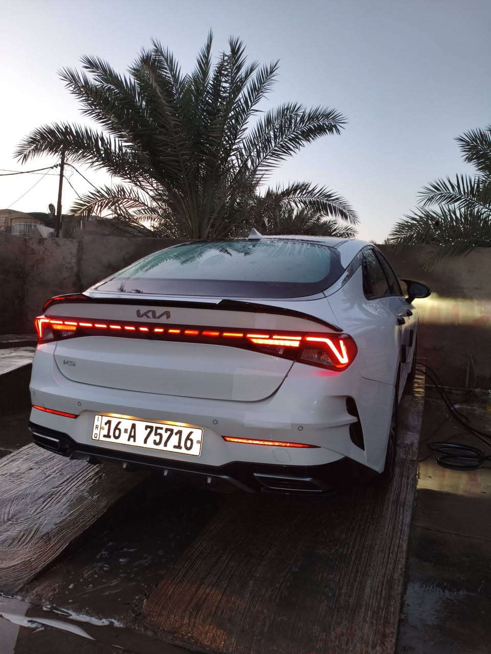 سلام عليكم كي 5 موديل 23 وارد كوري غاز بلادي وبيهه منضومه اضافيه يعني 140لتر 
بيهه باب خلف السايق صبغ وبنيد صبغ فقط باقي كفاله مواصفات فول عدا الفتحه مكاني ديوانيه سعر 195 وبيه مجال 
‏‪0783 809 8224‬‏
