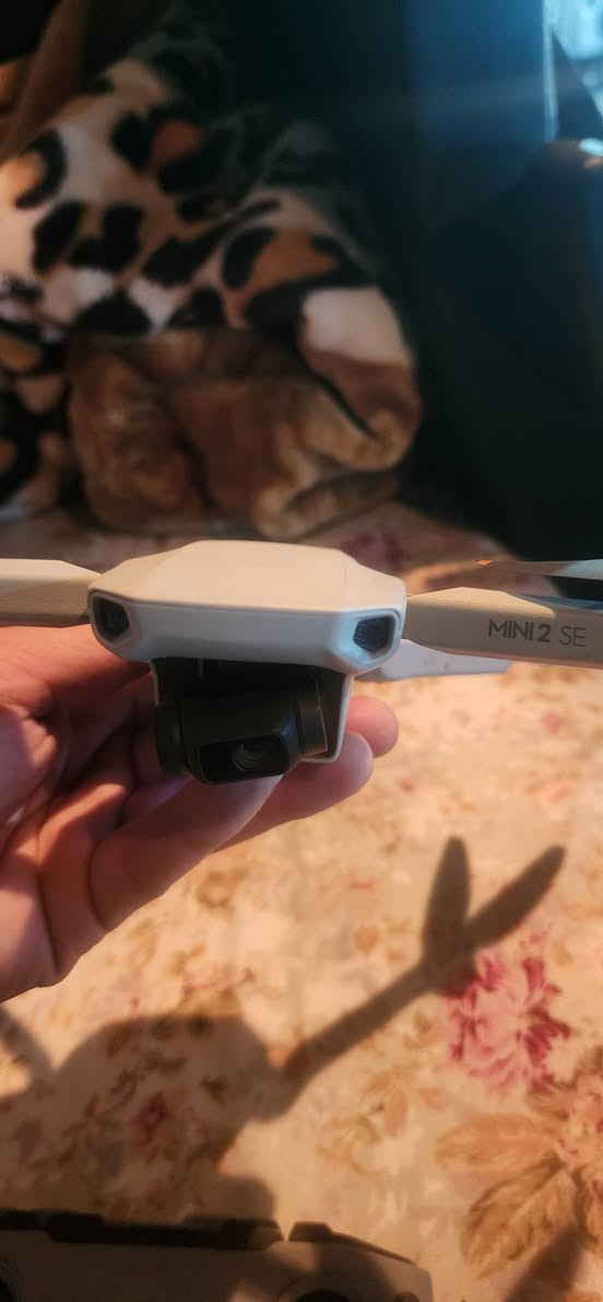 مني تو se للبيع
كامله وجديده طايره 3 مرات بس جديده جديده نضافه 100%
وياها بطاريه اضافيه 
وجنطه 
وكيبلات ترهم لجميع اجهزه 
السعر |  500


**إذا كنت صاحب هذا الإعلان وتريد حذفه لأي سبب، رجاءا أرسل رسالة إلى الدعم الفني**