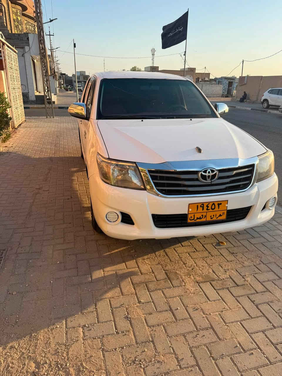 سلام عليكم بيكم 14 كير عادي بيها مكانات صبغ رقم دهوك سنويه منتهيه السعر 140 وبيها مجال مكاني بصره 
***********
