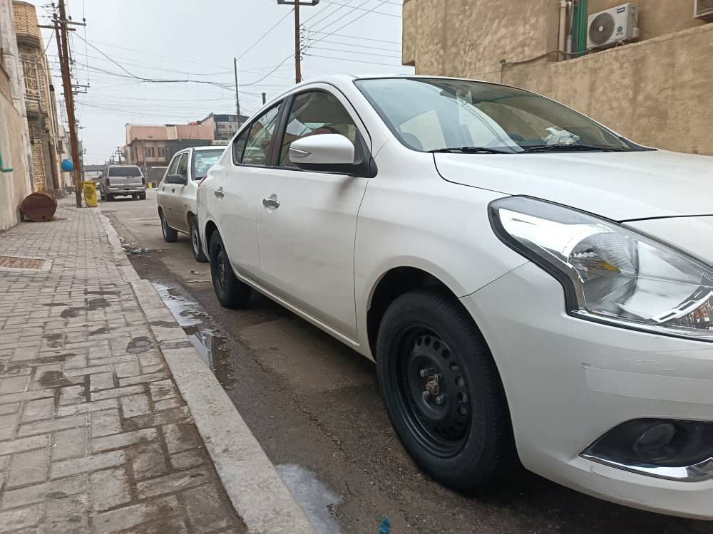 نيسان صني مصري مديل ٢٥ ماشيه ٢٢ فقط سياره جديده بيه هاي الطخه فقط سياره جديده سعر ١٢٠ رقمي *********** البصرة, العراق
