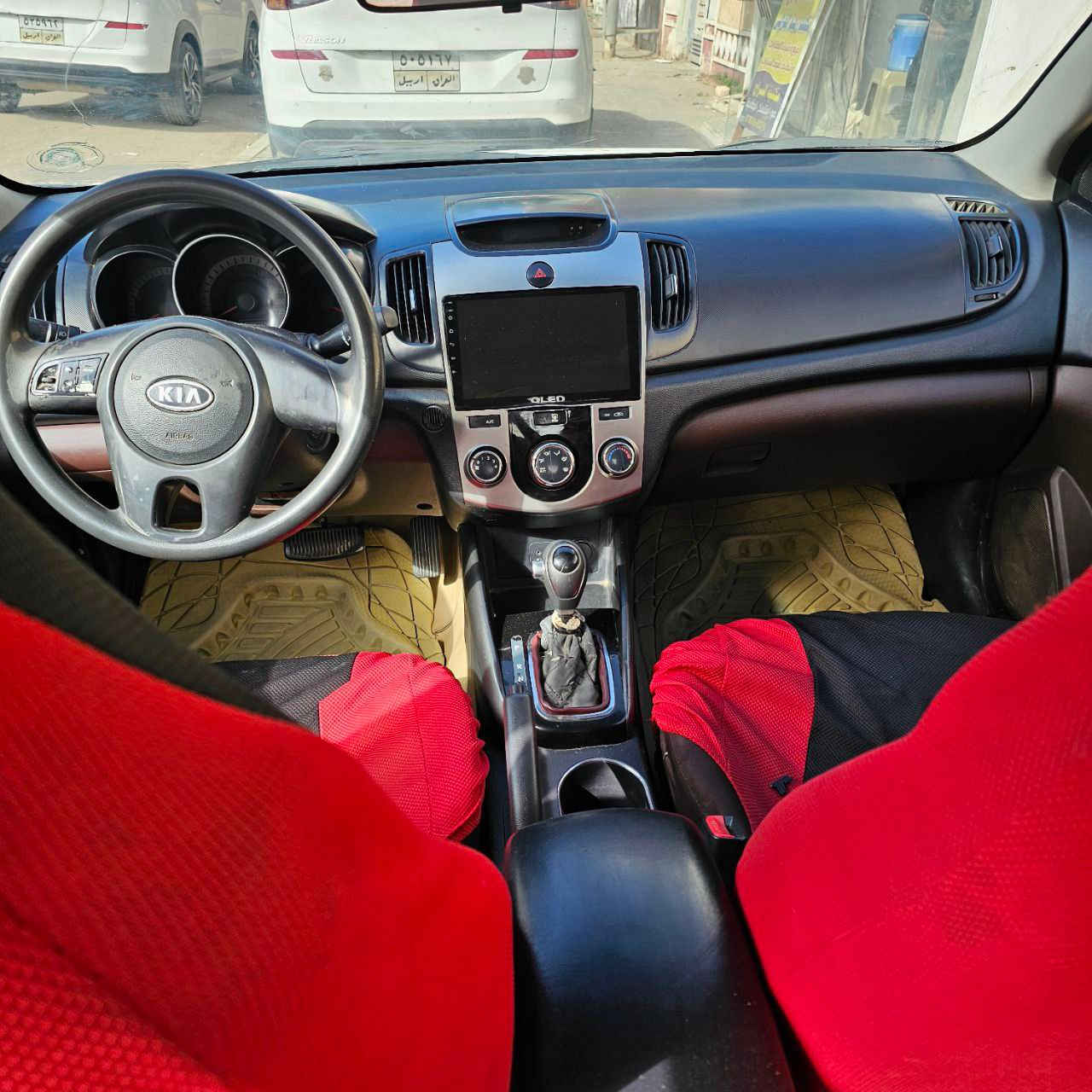 السلام عليكم
سيراتو 2011 كلشي ما عايزة تبريد حدادية كله شغال
بيها ثلاث قطع صبغ بدون دواخل
سعرها 85
مكاني النجف ***********
