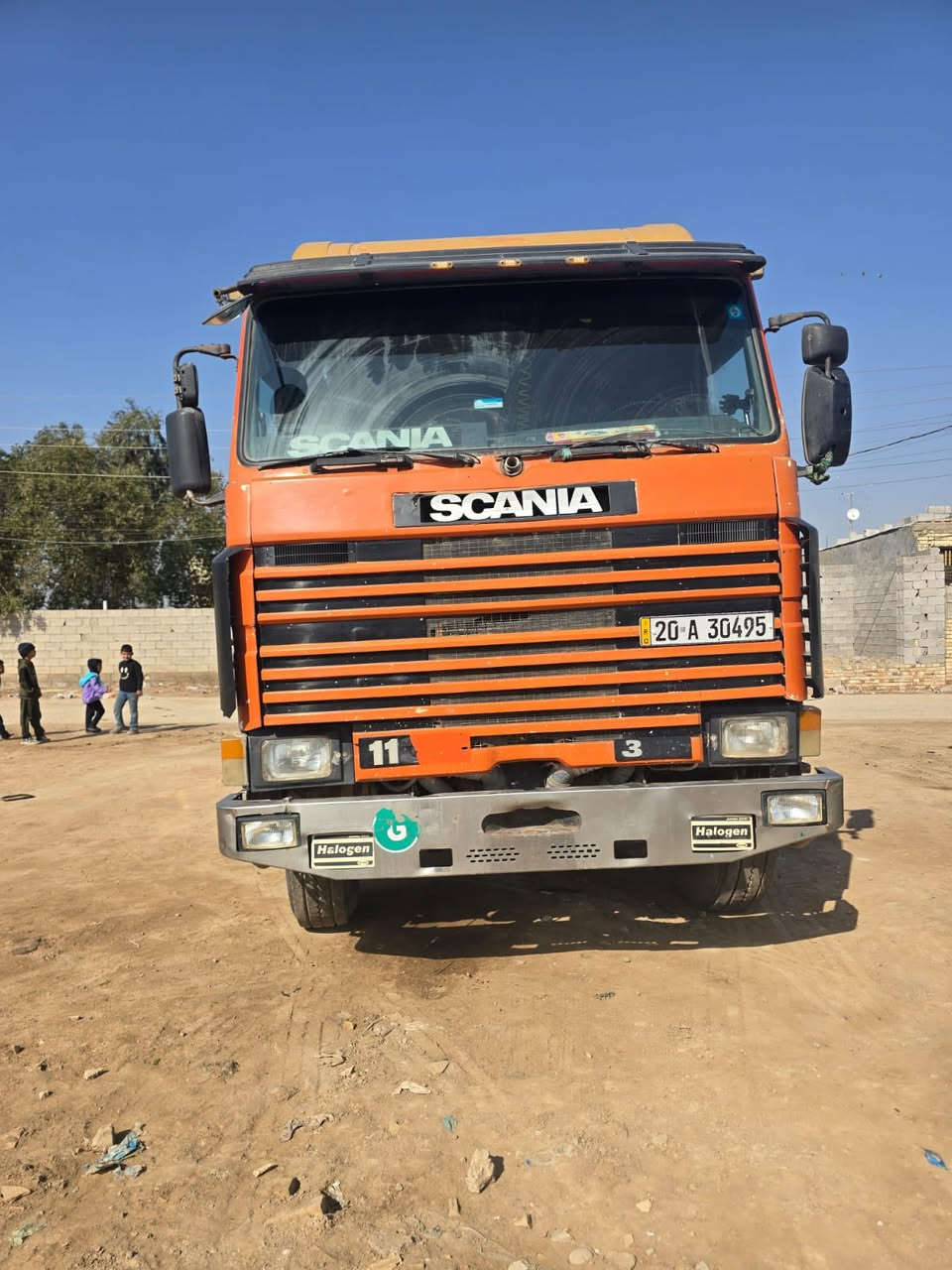 سكانيا ١٢ ونص موديل ٩٢ مجموعة ١٩ بايجر رقم إنكليزي جديد بسمي تحويل مباشر      سياره جاهزه للعمل حاليا تشتغل مابيها اي نقص              
***********
