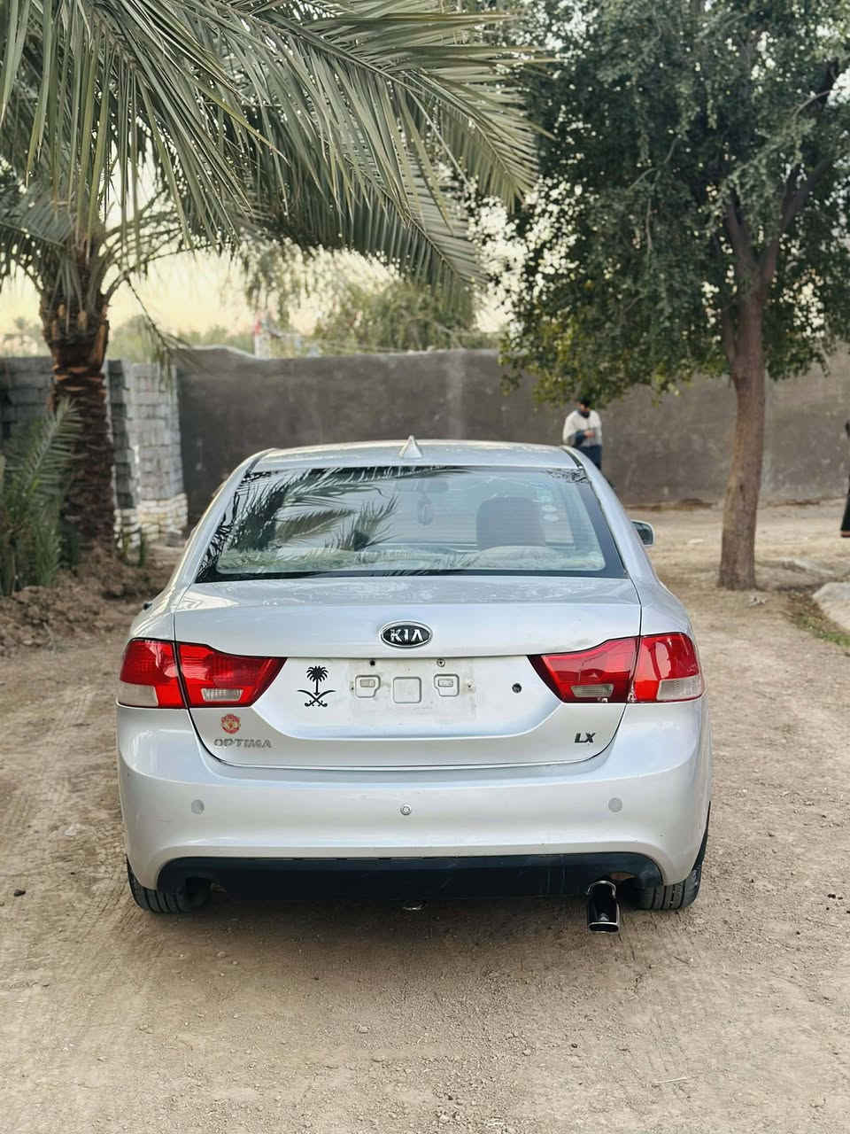 للبيع اوبتيما موديل 2010 خليجي محرك 2000 دوش 

رقم اربيل وكاله بسمي تريد تحويل تريد وكاله 

بيها مكانك صبغ بسيطه فقط بدون حادث اثر جراد. 

سياره جديده وجاهزه مال جناي ما بيها اي نقص. سياره 

 محرك كير جديدات تبريد تخم تاير كهربائيات كله كفاله.

السعر خاص. اتصل وبيك خير وتدلل.// العنوان بابل القاسم. 

***********.   ////.    ***********
