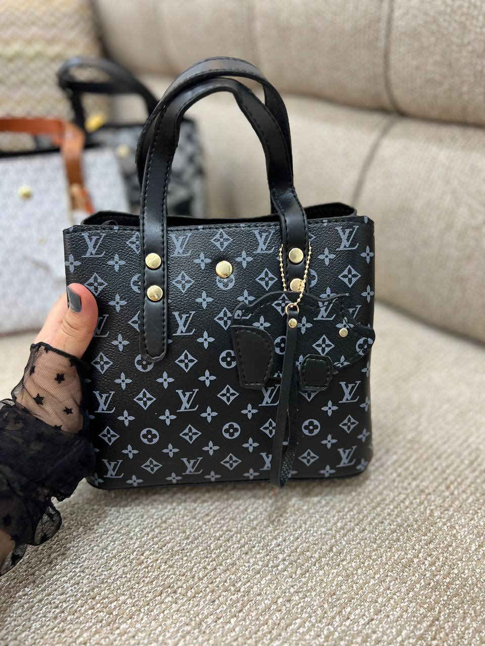 سعر القطعه 5 الاف
يوجد توصيل


**إذا كنت صاحب هذا الإعلان وتريد حذفه لأي سبب، رجاءا أرسل رسالة إلى الدعم الفني**