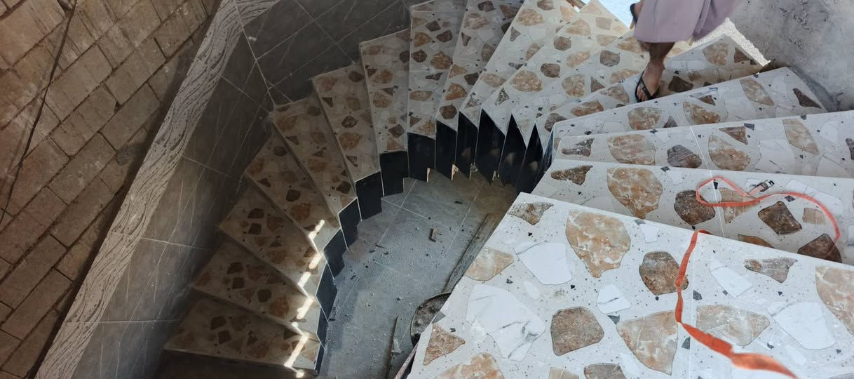 اصطه سيراميك شقل درج أوله سعر مناسب ***********
