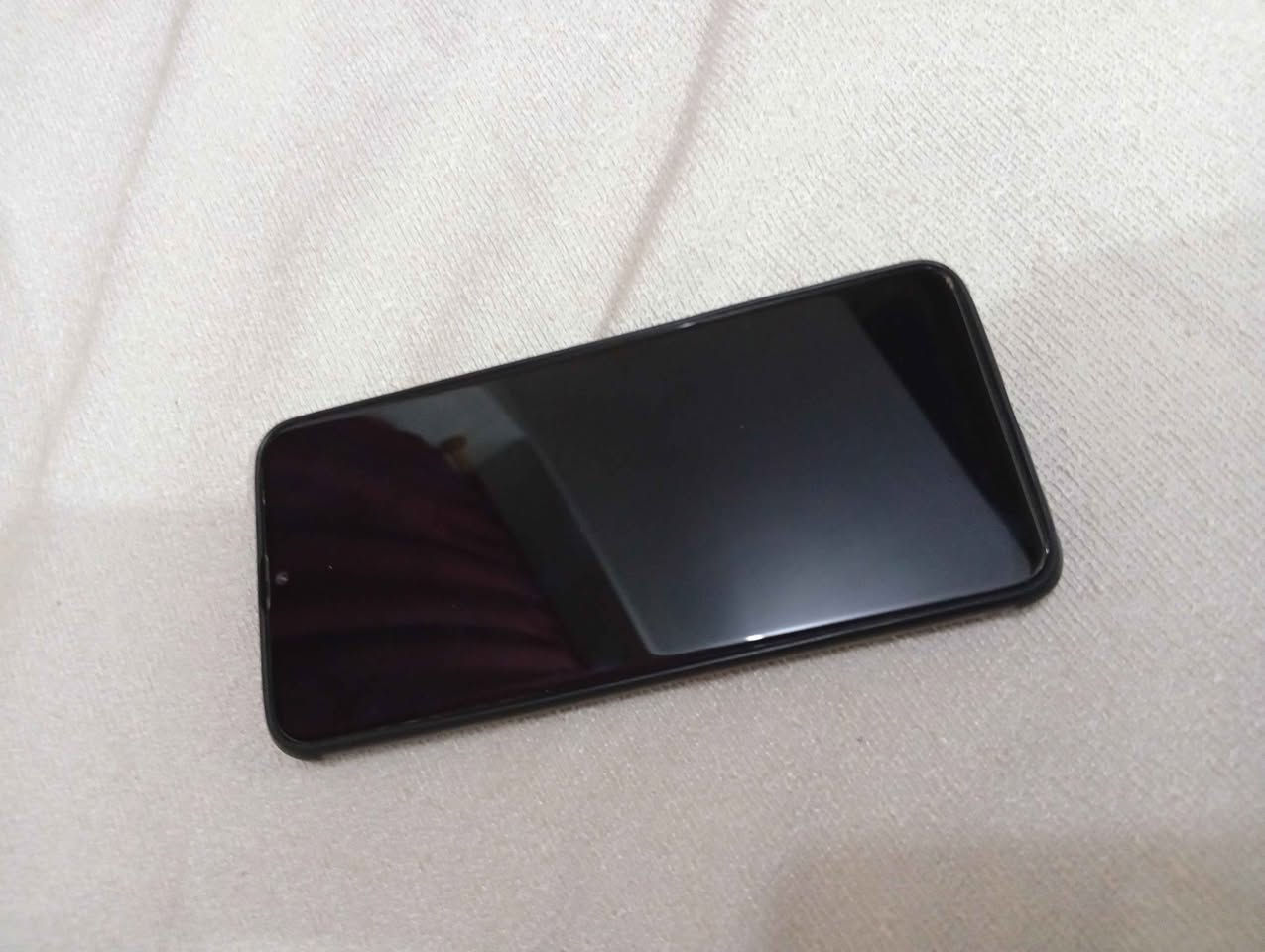 سامسونك A30 السعر 50 شغال مابيه شي مساحة 128 شراي يتصل *********** كربلاء, العراق
