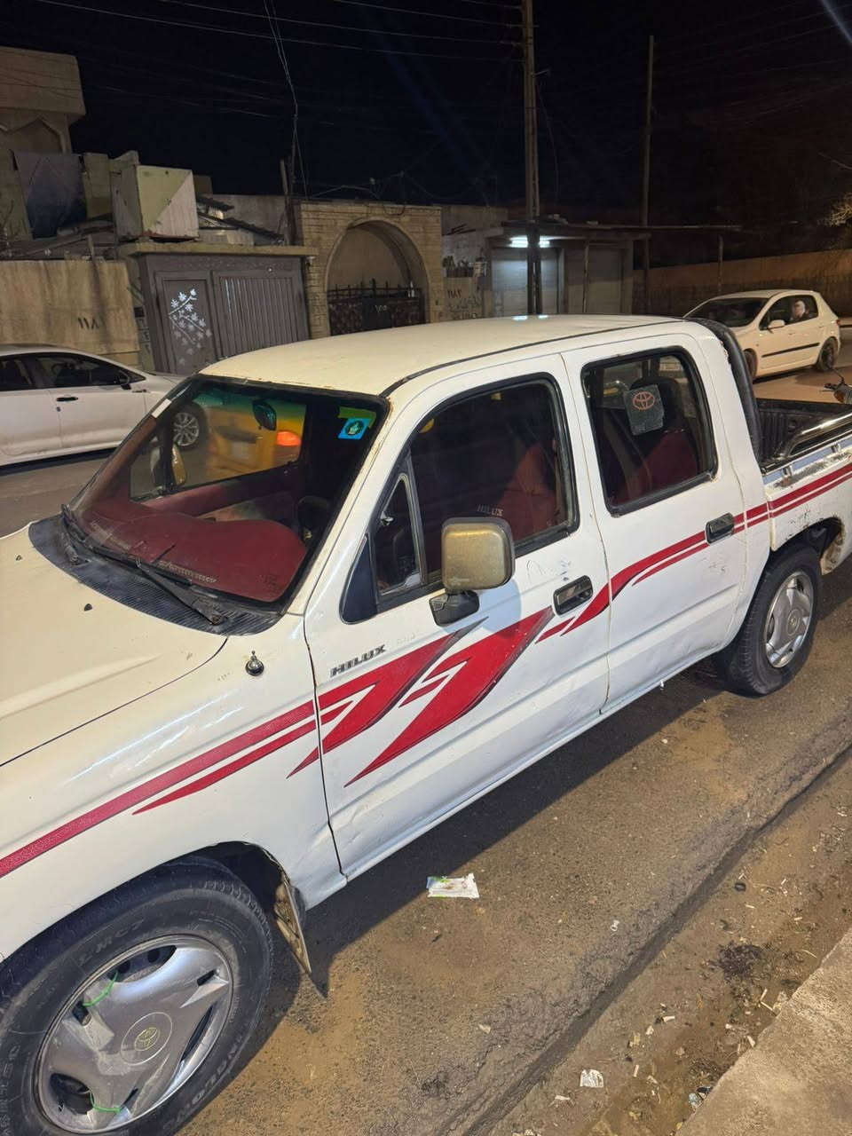 السلام عليكم...
بيكم موديل 2000 مصبوغ نص احزام ابيعك احزام رقم بصره انكليزي تحويل بل الموصل هزه جديده رقم جديد داخل احمر دبل جكمجه  شاصي شرط مكينه نضيفه طخم تاير نضيف كهربايات شغاله السعر ,80   بي مجال حك الجيا  عنوان حي صدام ***********
