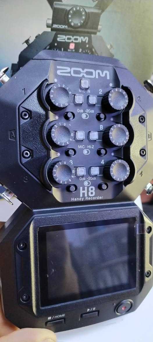 اللهم صلي على محمد وآل محمد 
#توفرلدى_معرض_الدر 
#زوم_H8يوفرصوت_بااعلى_جودة 
   📍  ⬇️⬇️عنوان المعرض ⬇️⬇️📍
📍العراق _ ذي قار _ سوق الشيوخ _ شارع القادسية مقابيل مدرسة الوهج الاهلية 📍 
#يوجدخدمة_توصيل_لجميع_المحافظات
للطلب والاستفسار مراسلة الحساب او الاتصال على الارقام التالية 
***********
***********
#الدر_للصوتيات
