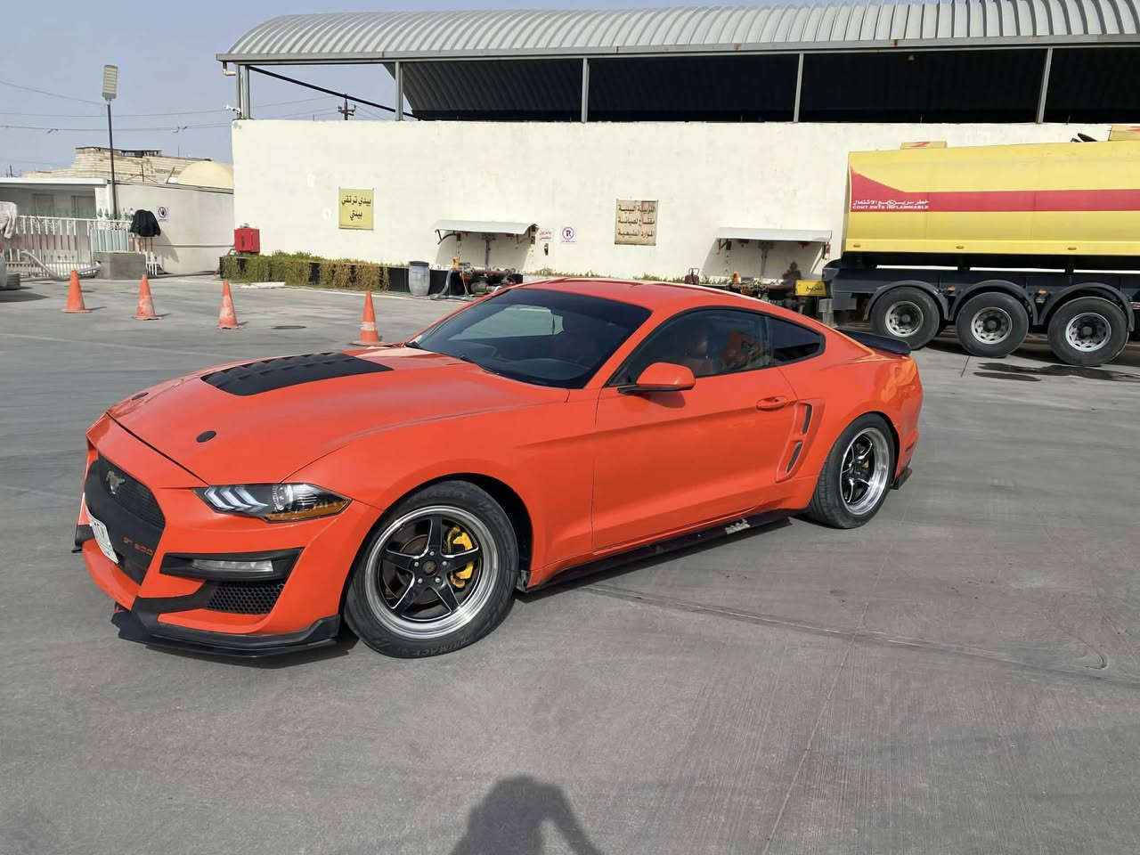 موستنك v6 كير عادي فول بريميوم بيها صوت بالمحرك تشتغل وتمشي
كيجات ٧ الوان
شاشه كاربلي 
نظام ترحيب
دخول ذكي
غرفتها جديده 
بصمه حديثه 2020
لحيه شيلبي
دفيوزر  
ويل ويلد حجم 18
سكوبات جاملغ خلفي
تفريغ اكس بايب + دبات ht باور
منظومه لايت زنون
ولف حماوه ريسنك
منظومه تبريد جديده
اي بي اس دسكات امامي خلفي وتصفير فلنجات
عبوه جديده
حداده جديده
السياره مصبوغه حزام 
سنوية جديدة لل2027
السعر 115 وبيها مجال قليل
مكاني البصره
***********
