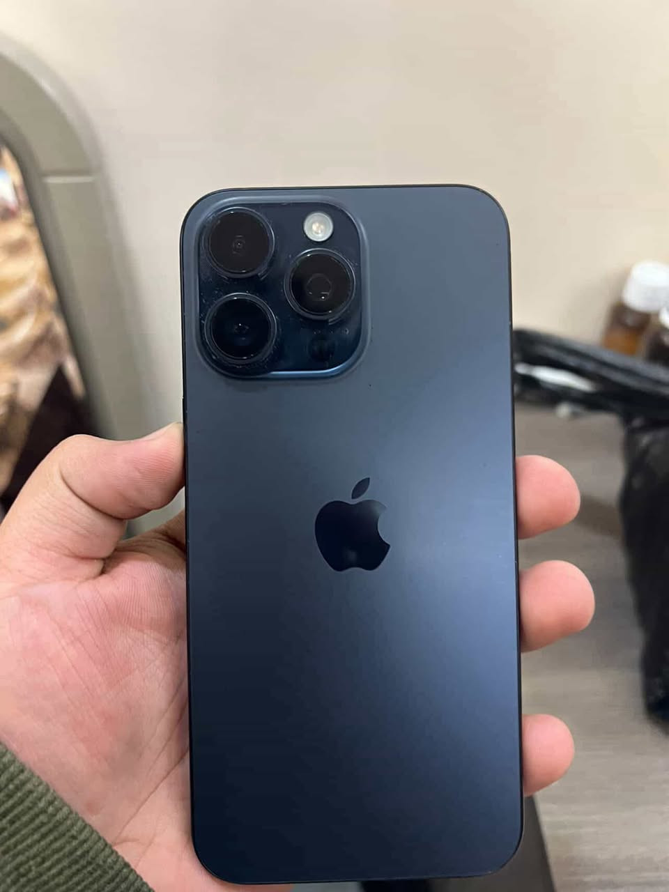 السلام عليكم ايفون 15 برو ماكس بطاريه 97 االجهاز شخط مابي مشحون 255 مره ذاكره 256 شرق اوسط مكاني بغداد حي العامل 
‭***********‬
