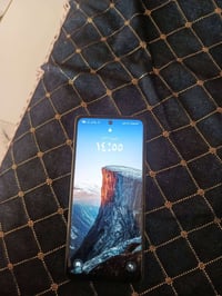 ريلمي ١٢ اكس فايف جي • ١٢٨ • شاشة مكسورة