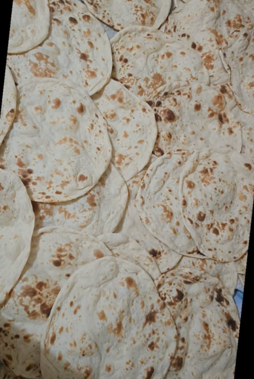 سلام عليكم متوفر خبز بيت مني الطحين كل 4بلف حجم كبير ولصغير كل 5كرص بلف ومتوفر خبز شعير كل 4كرص بلف وذا منكم الطحين كل 7كرص بلف 
جيس الطحين 360كرصه يطلع اخبزه كامل 45الف نخبز حفلات مناسبات 
العنوان كركوك حي النداء مقابيل دوميز بصف صيدليه سنايا موجودتوصيل جميع المكان للحجز ولسفسار مراسله على الواتساب***********
اوالاتصال على الرقم ***********
