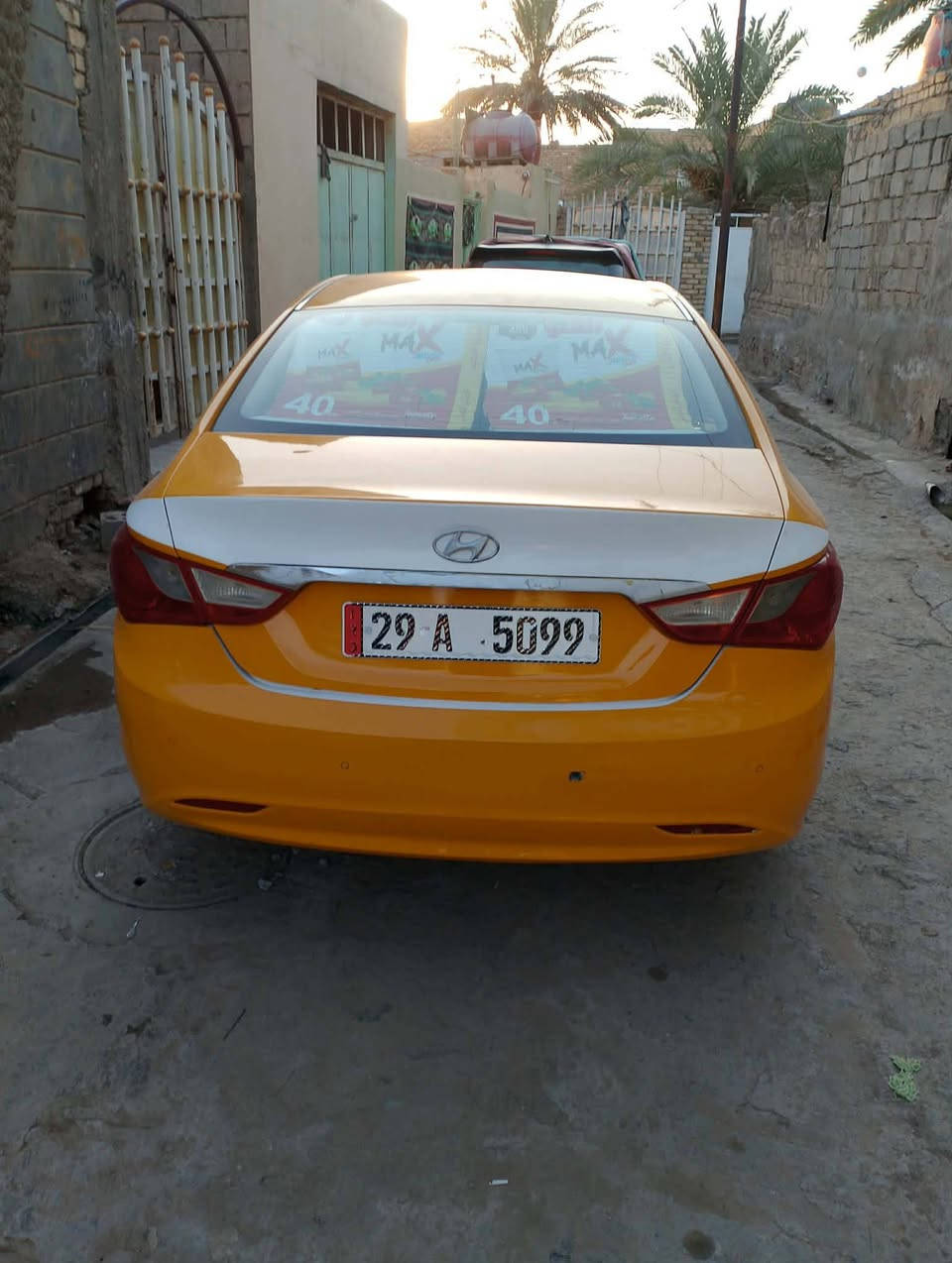 سلام عليكم
سوناته وراد كوري 2011 غاز بانزين سيارة جاهز مكينه كير حداديه تخم تاير تبريد سيارة بيه بس بنيد فتح بدون حادث 
السعر 98وبيه مجال مكان السيارة بابل القاسم ***********
