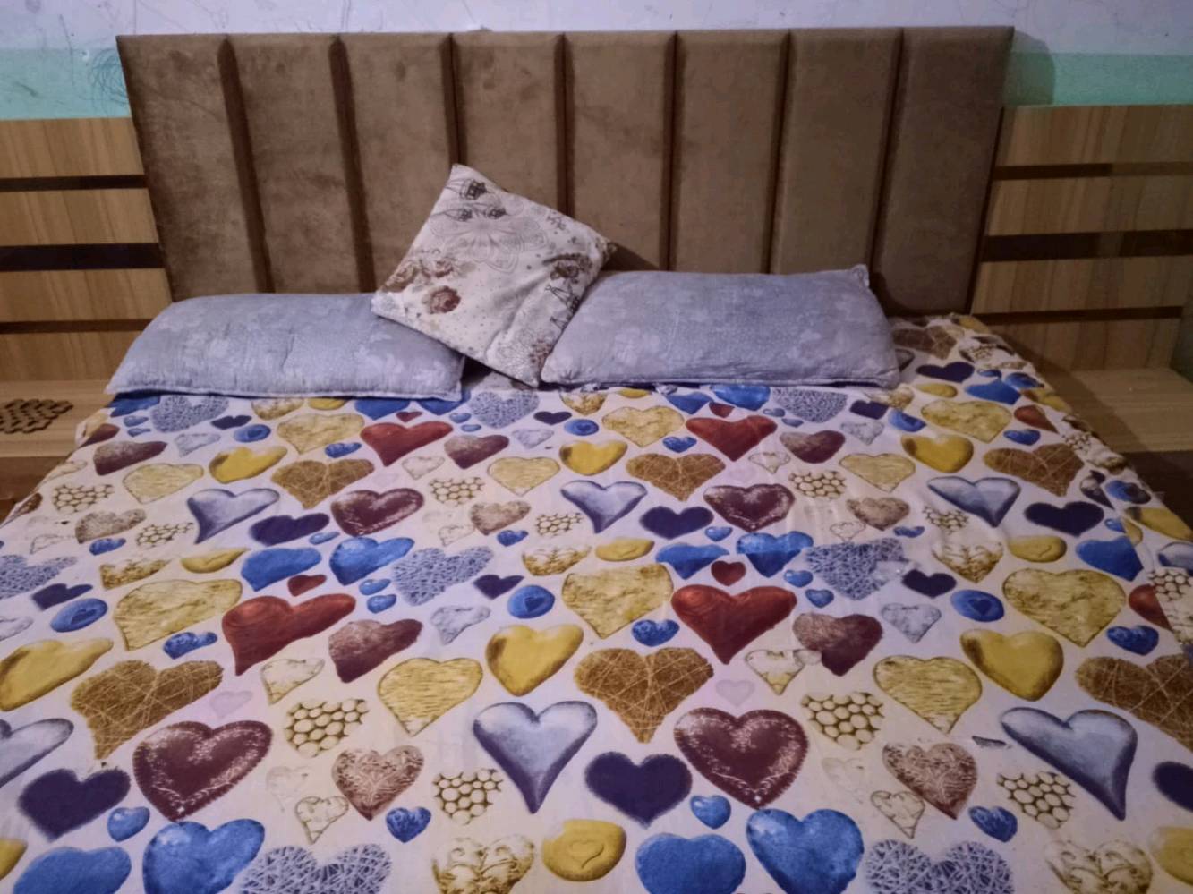 غرفه جديده صارلها شهر تقريبا شهر ونص لاكسر لاخياس لاصوت كلشي مابيها لوك بل جيس متوازي علـّى فلوس واريد ابيعها (ملاحظه رقمي فقط واتساب)