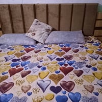 غرفه جديده صارلها شهر تقريبا شهر ونص لاكسر لاخياس لاصوت كلشي مابيها لو...