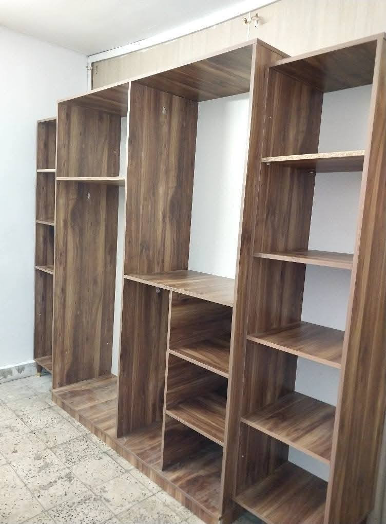 *ياالله  نجار فتح وشد و(صيانه) غرف نوم
تركي🇹🇷 عراقي 🇮🇶ماليزي 🇱🇷

وصيانه 🧰🛠

تبديل سكك كنتور  🔧  باب سلايت  ونرماد وغيرها
*********** اتصل او راسل واتساب او على صفحه ماسنجر نجيك للباب البيت
