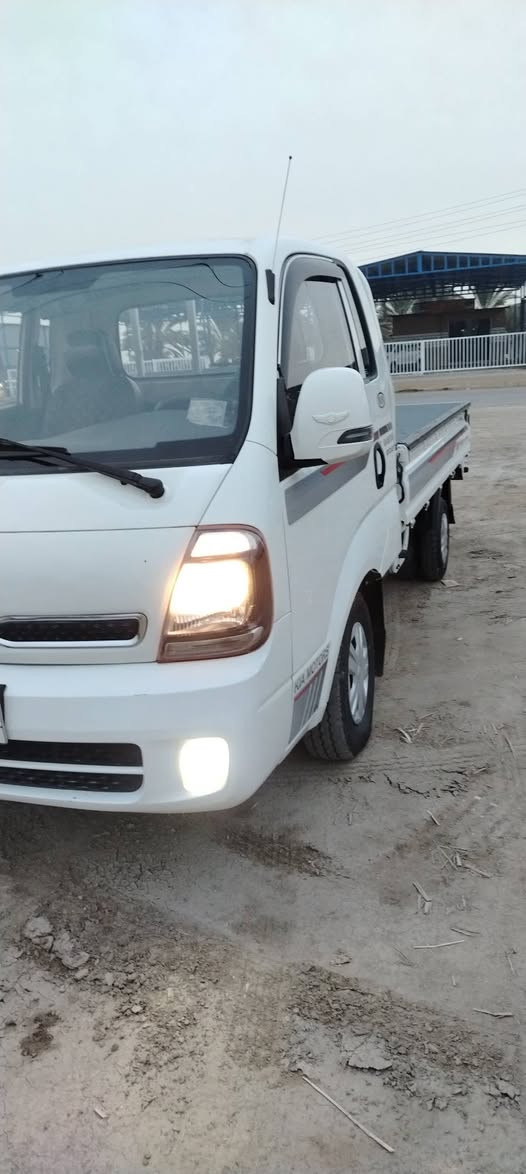 السلام عليكم ورحمة الله وبركاته سياره البيع موديل 2012سياره جديده تخم تاير حداديه خير من الله مكينه شرط لا تبخير ولا تنقيص تبريد ثلج سياره جاهزه بيها بارد قليل حدر الباب السايق والباقي كفاله عامه لاستفسار *********** او اسيا *********** وبيك خير وتدلل ابو حيدر
