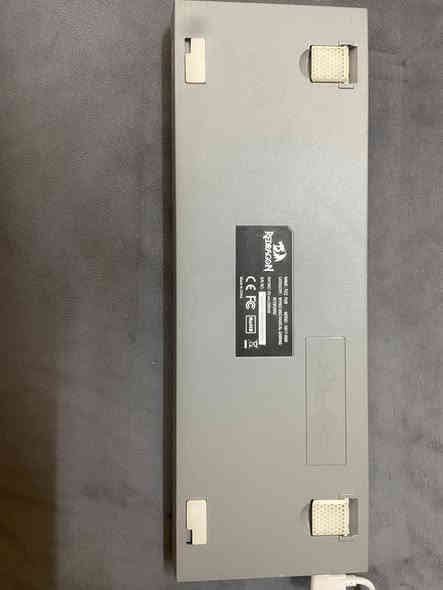 للبيع كيبورد ريد دراغون نظيف جداً كلشي شغال استعمال قليل RGB ريد سويچ
مكاني//بغداد الطوبجي ***********

السعر// 35 الف وبيه مجال بسيط
