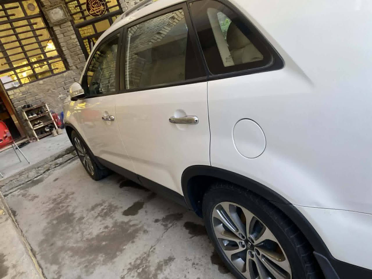 السلام عليكم
سورنتو ١٣خليجي 
محرك ٦ 
بيه قطعتين موضحات بسونار
 سعر ١٧٠ وبيه مجال 
سياره مكانه بغداد ايريد يتوصل ويه رعيه ابو سنويه ***********
