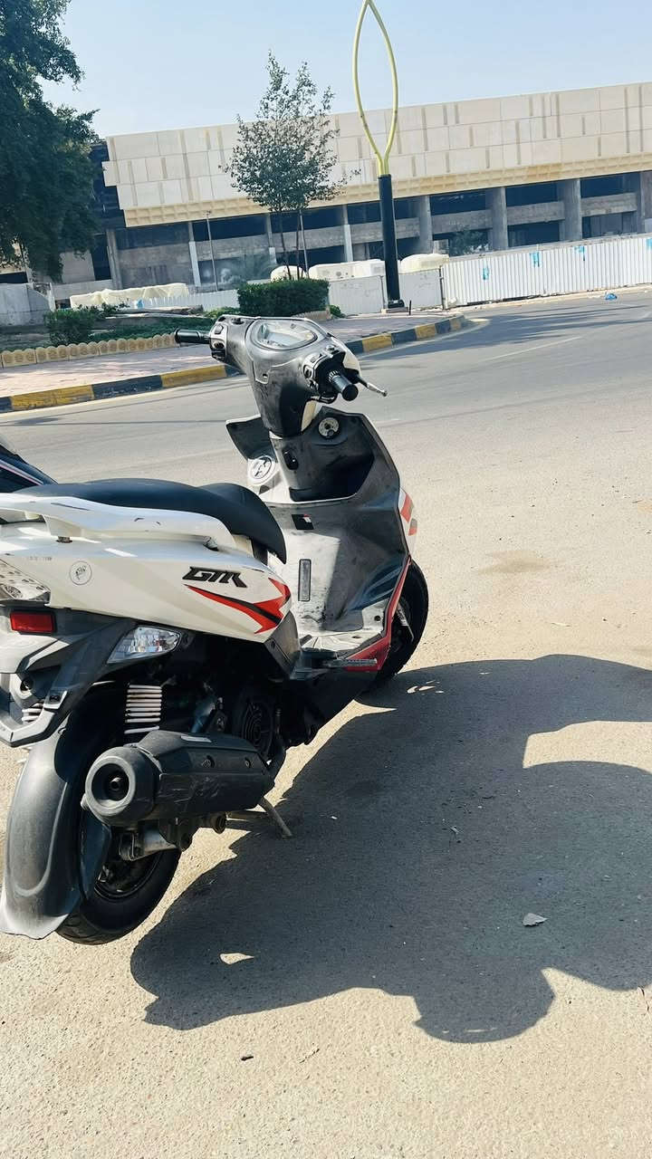 السلام وعليكم جيتي للبيع مكينه بلادي  كفرات بلاديه نقص بس ابريك خلفي الباقي كله كفاله السعر خاص العنوان بغداد السعر خاص ***********
