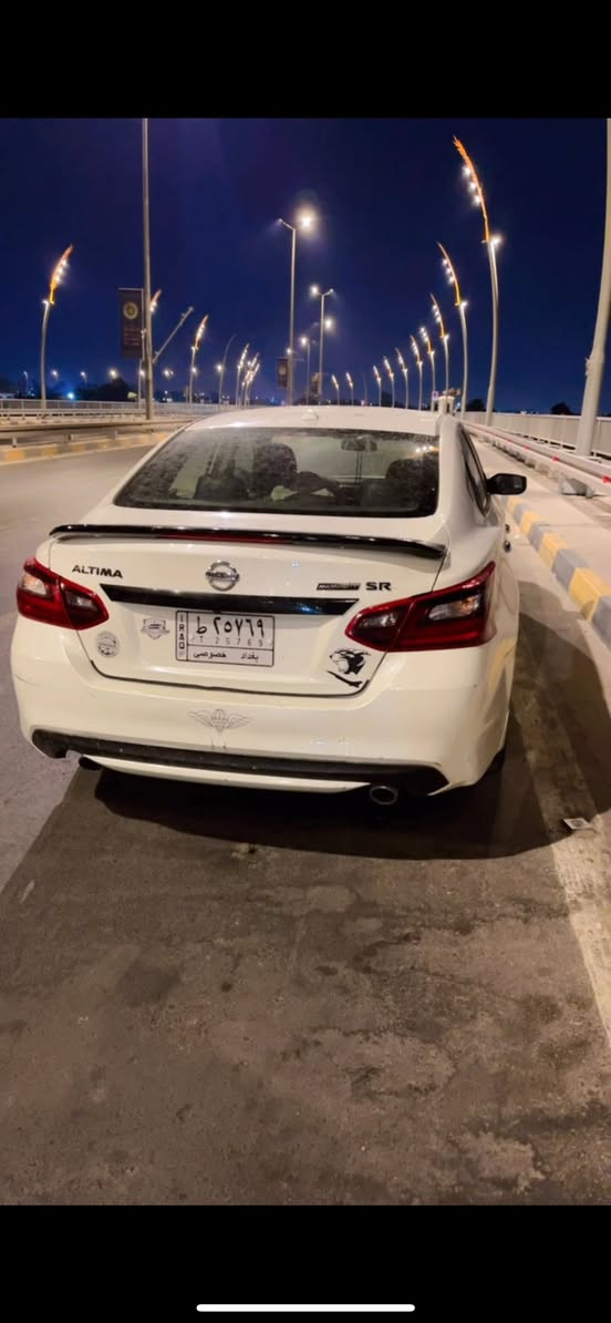 حياكم الله 
ألتيما 2018 SR
مواصفات:
لون ابيض 
تحكم ستيرن 
كامره خلفي
مثبت سرعة
بصمه
صدر جديد 
تشغيل عن بعد
تدفئه تبريد
كشانات تدفئة تبريد
السنوية بأسمي
 ***********
السعر : 125 
وبيها مجال
مكاني بغداد الكراده

