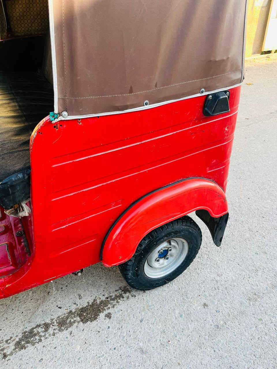 السلام عليكم تيك توك 18 شهر 11 اوراق تيك توك نظيفه ما بيها لا ضربه ولا صبغ فقط لغد واحد مصبوغ ماكينه خير من الله مكاني بغداد اتكفل لك سرقه وعشائر السعر 44000 ***********
