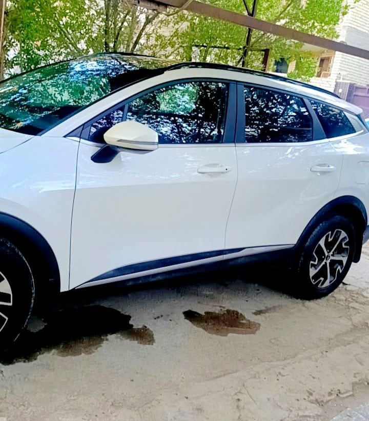 كيا سبورتج هايبرد وارد امريكي موديل 2024 فئة EXفول مواصفات بانوراما كشن جلد وكهرباء رادار امامي خلفي جانبي شفتات ستيرن صبغ بس بنيد والباقي مكفولة لالغود ولا شواصي سيارة احلة من الصور مكاني بغداد
***********
