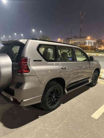 السلام عليكم 
LAND CRUISER PRADO TXS 2021 (midnight edition)
مكفولة كفالة عامة
وكالة SAS
ماشيه 98 الف
دبل تانكي 
كراسي جلد
كراسي كهرباء
مري شفط
شاشه كبيره
زراك لايت
وغيرها معروفة مواصفات ال TXS

سعرها 45الف
مكان السياره الانبار
رقم اربيل باسمي
للاستفسار ***********
