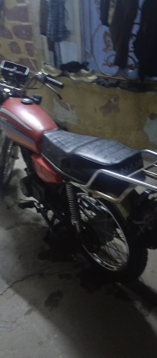 للبيع او اومراوس موديل ٢٠ نامه  اوراق  موجوده مكينه باكستاني نقص  كلجات    تعبانه درجه تمشي بس كلجاته موزينه او مراوس ***********
