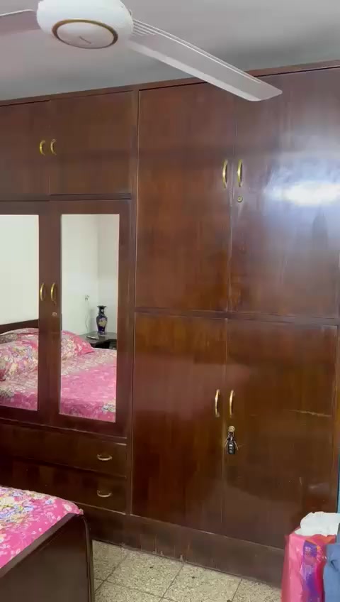 سلام عليكن غرفه نوم خشب صاج نضيفه مثل ما بلفديو مابيها اي ضرر درجه اولى تفصال كنتور ملحق سعر ٥٠٠ وبيها مجال


**إذا كنت صاحب هذا الإعلان وتريد حذفه لأي سبب، رجاءا أرسل رسالة إلى الدعم الفني**